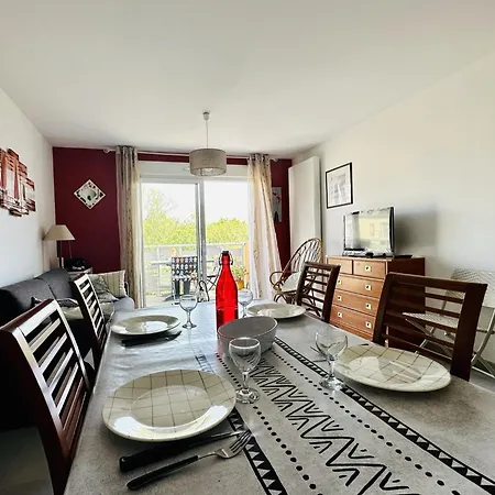 Recent Quartier Des Nouettes Avec Parking