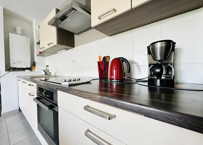 Recent Quartier Des Nouettes Avec Parking *